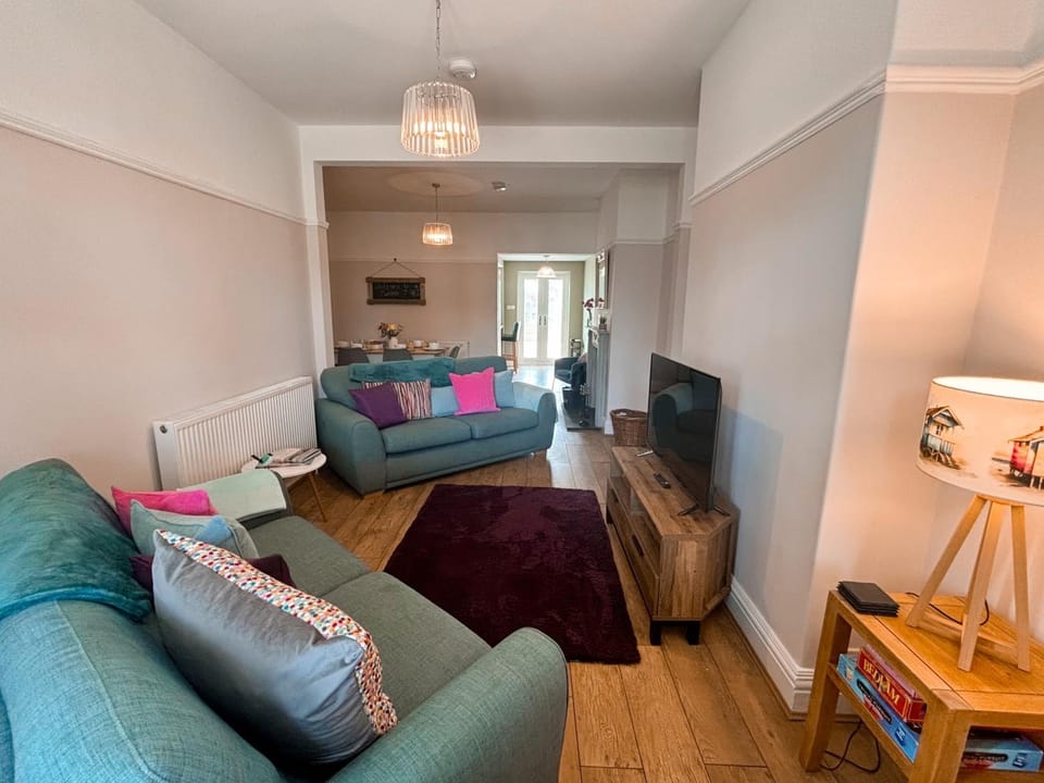 TV and multimedia, Lounge or bar