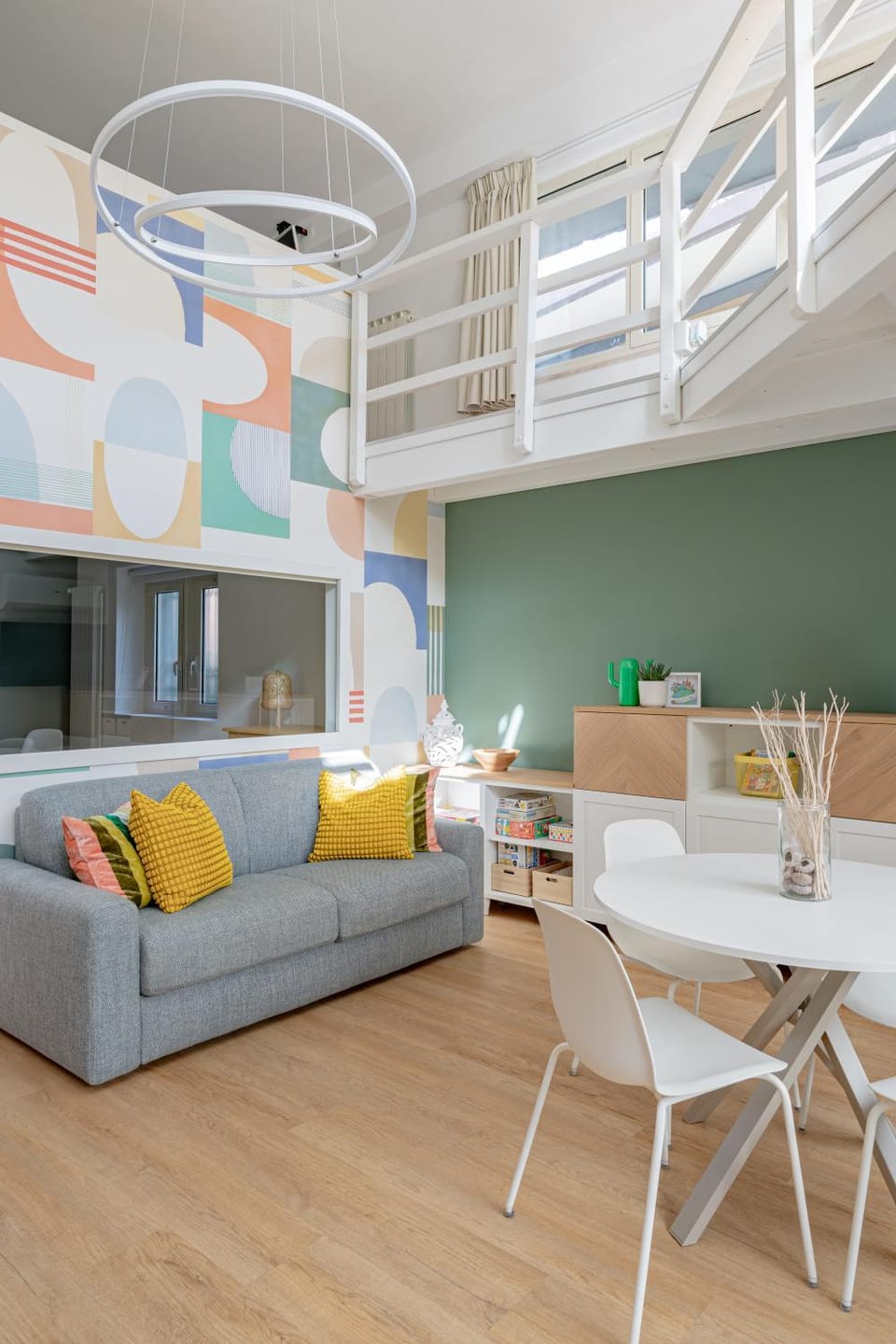 Bed, Decorative detail, Pets, Guests, Breakfast, Lunch, Dinner, children, young children, older children, Certificate/Award, heating, internet, wardrobe, air conditioner, air conditioner