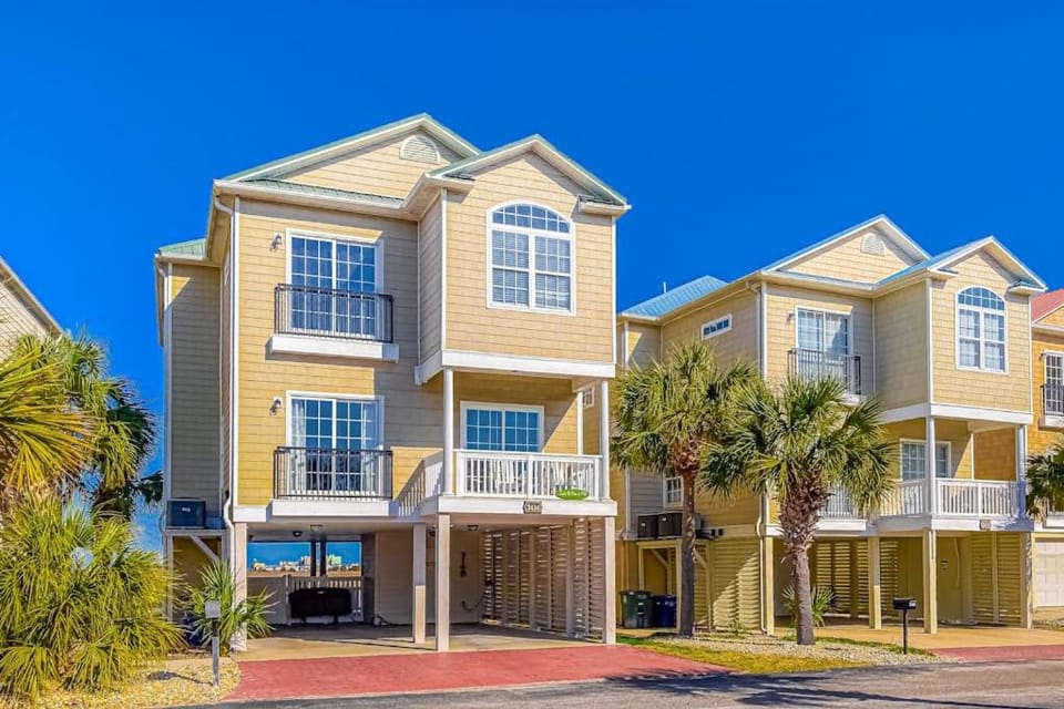 Pointe Marsh 2414 House in North Myrtle Beach