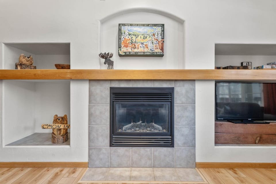 Good Quality, Convenient Location, Great Prices House in Steamboat Springs