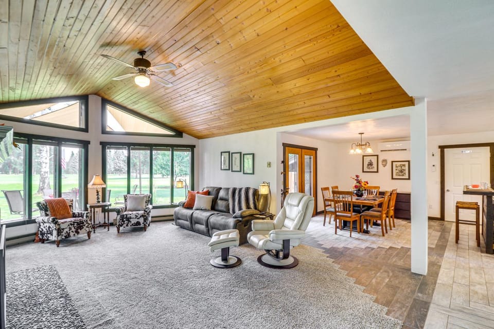 Deck & Mtn Views: Libby Home on Golf Course! House in Libby