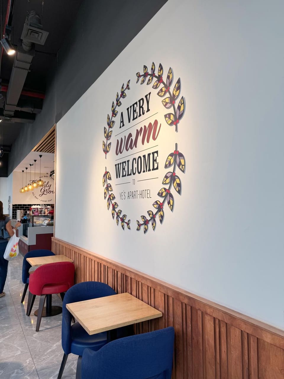 Restaurant/places to eat, Seating area