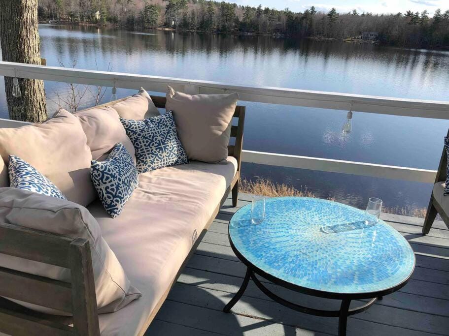 Seating area, Lake view