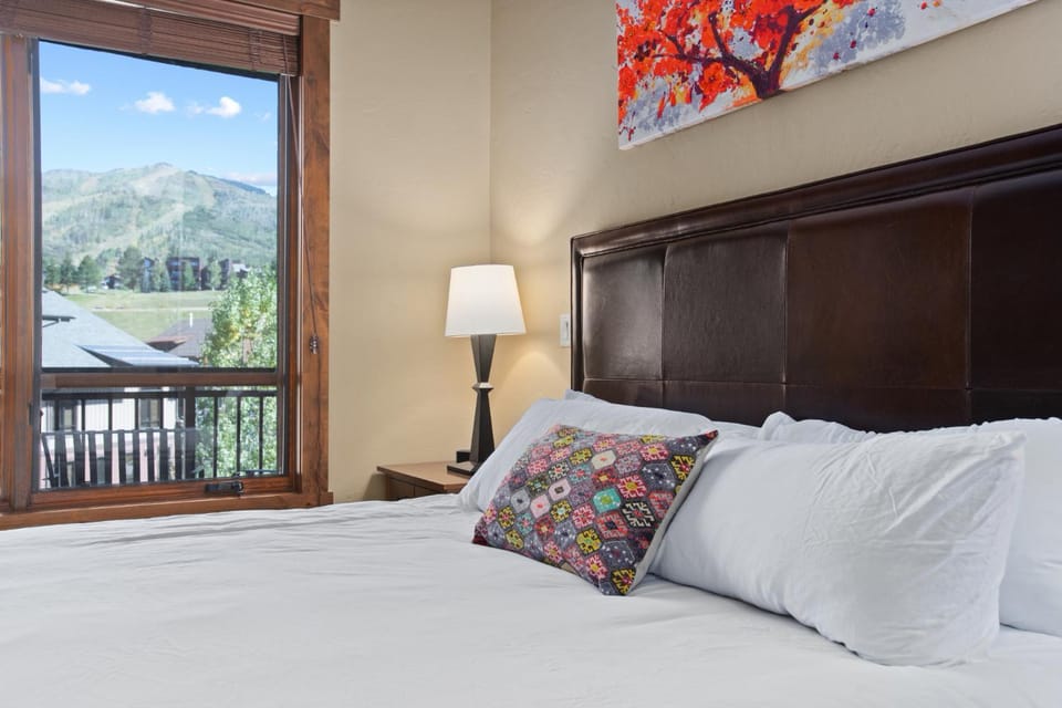 Air Conditioning, Penthouse Condo1-Bedroom Plus Den House in Steamboat Springs