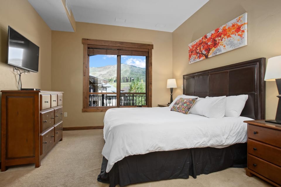 Air Conditioning, Penthouse Condo1-Bedroom Plus Den House in Steamboat Springs