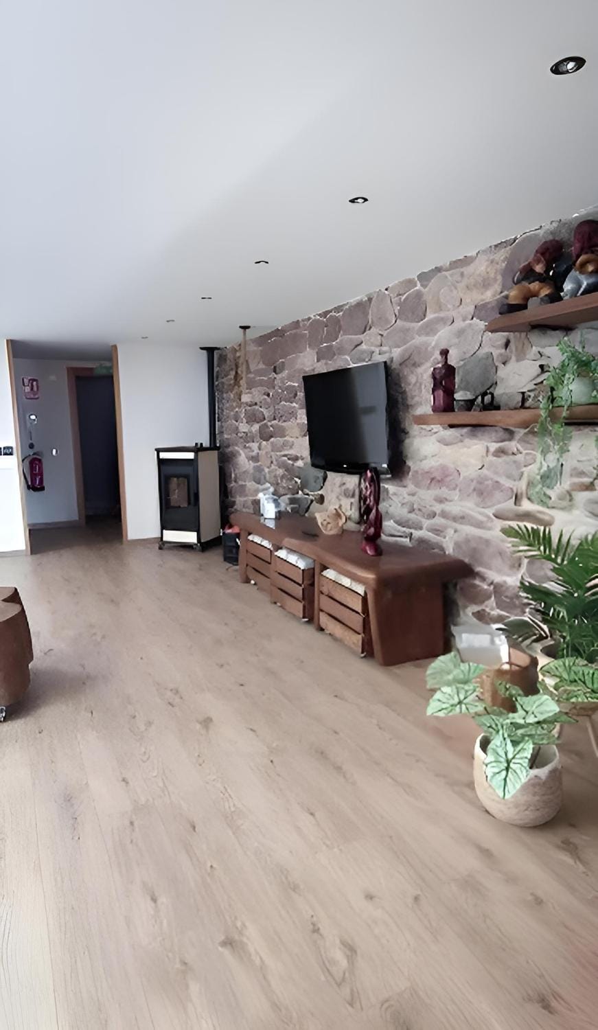 TV and multimedia, Living room, Area and facilities