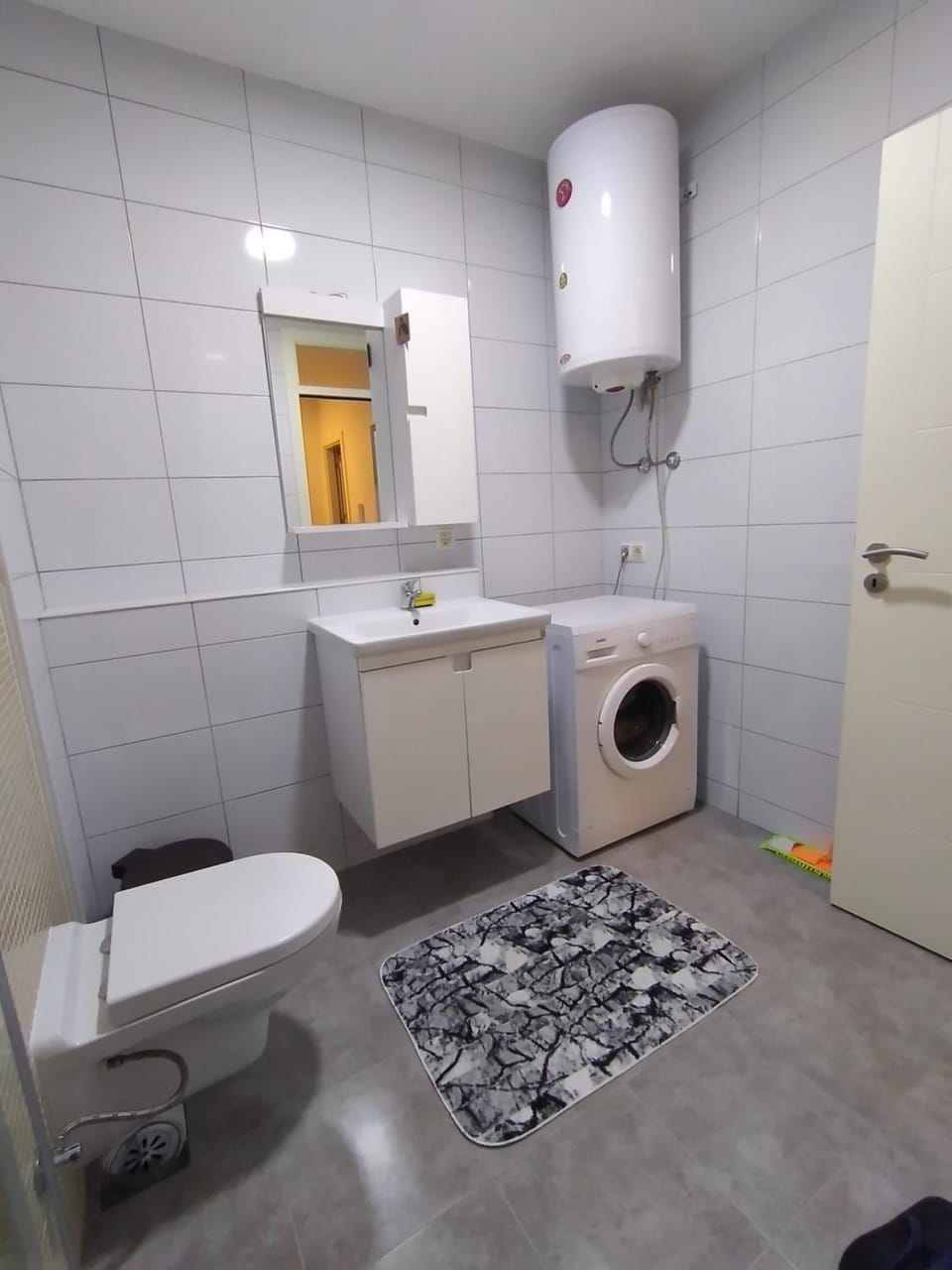 Toilet, Bathroom, towels