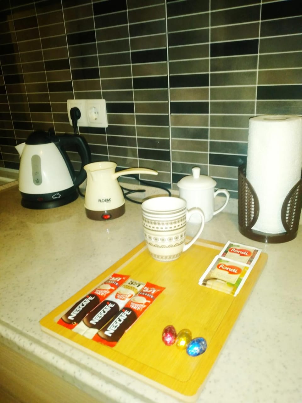 Coffee/tea facilities, Kitchen or kitchenette