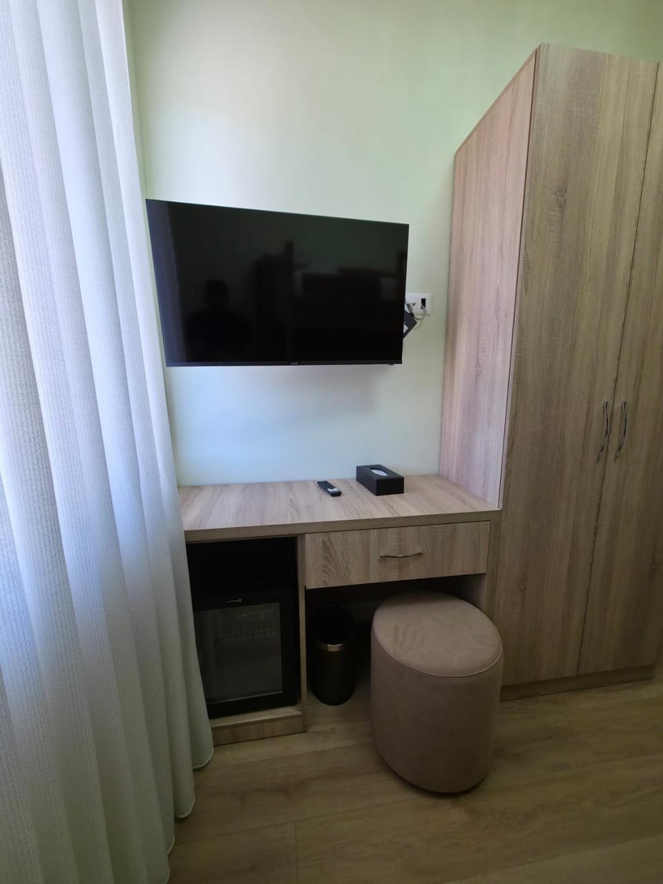 Rifat Peshkatari Hotel Hotel in Tirana County, Albania