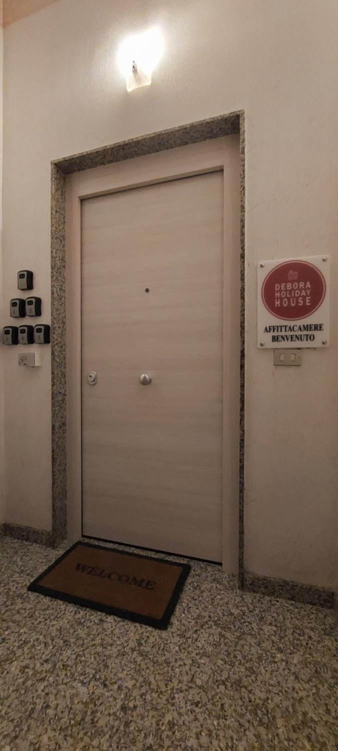 Property building, Internal: Not applicable to any particular room