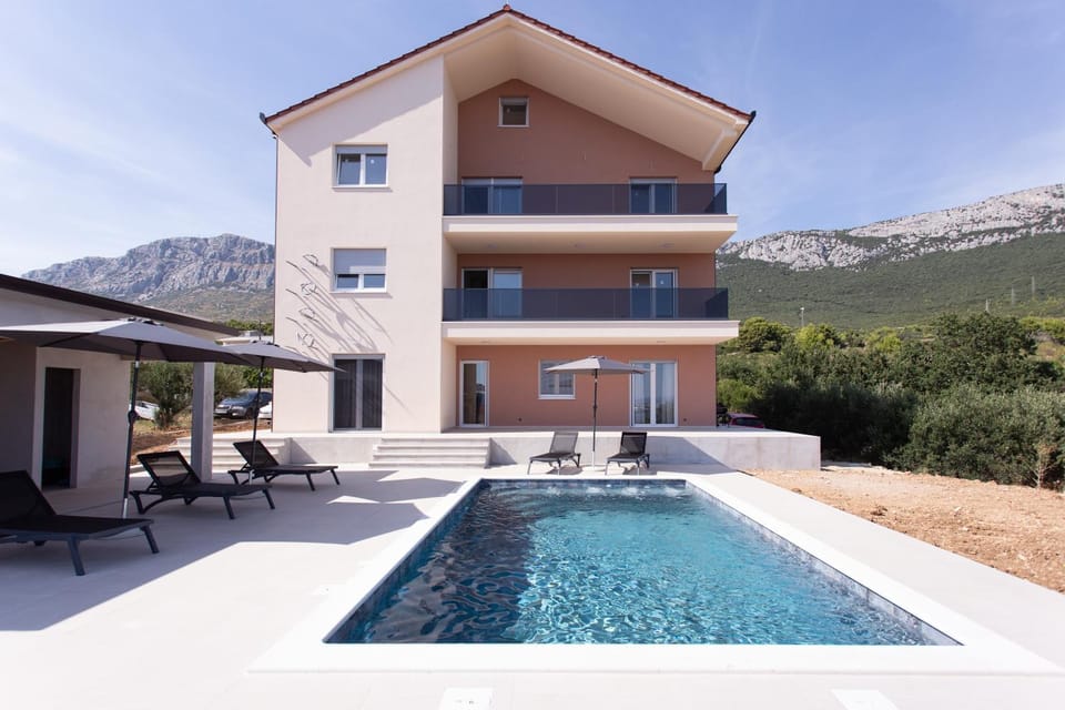 Natural landscape, Mountain view, Pool view