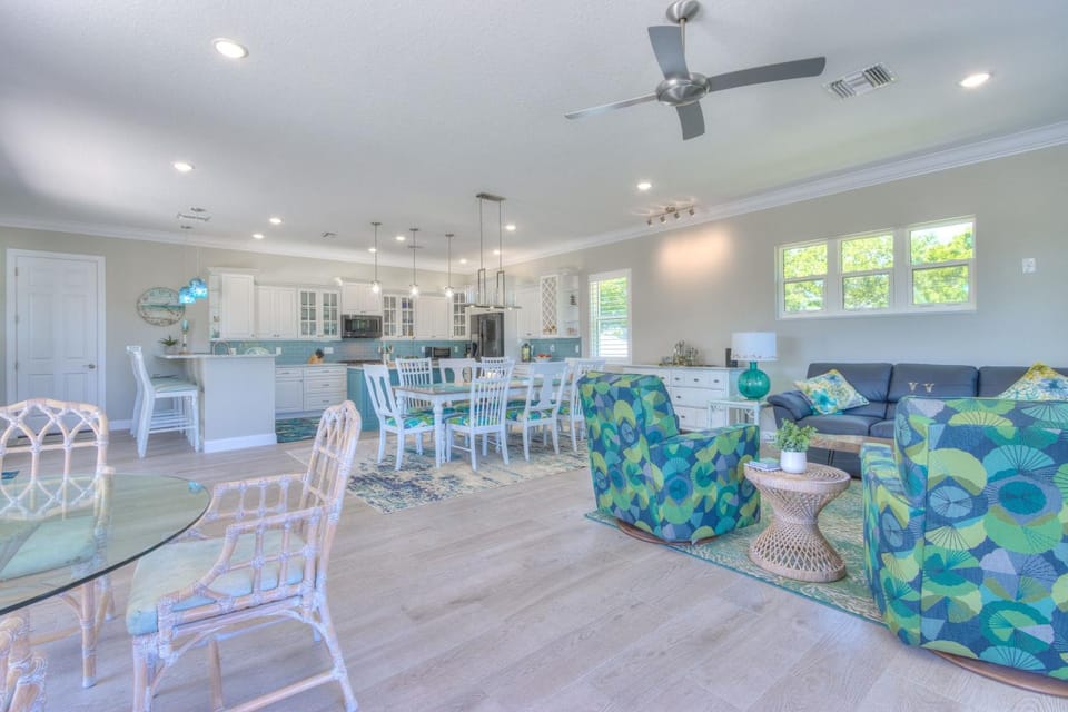 Dream Vacation Beach House House in Clearwater Beach