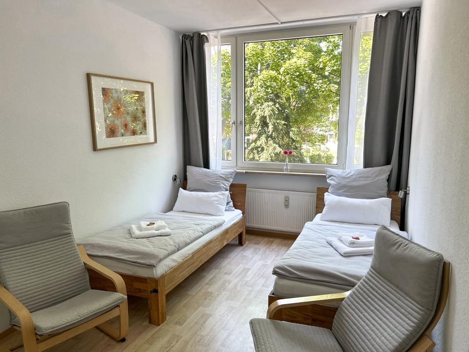 View (from property/room), Photo of the whole room, Seating area, Bedroom