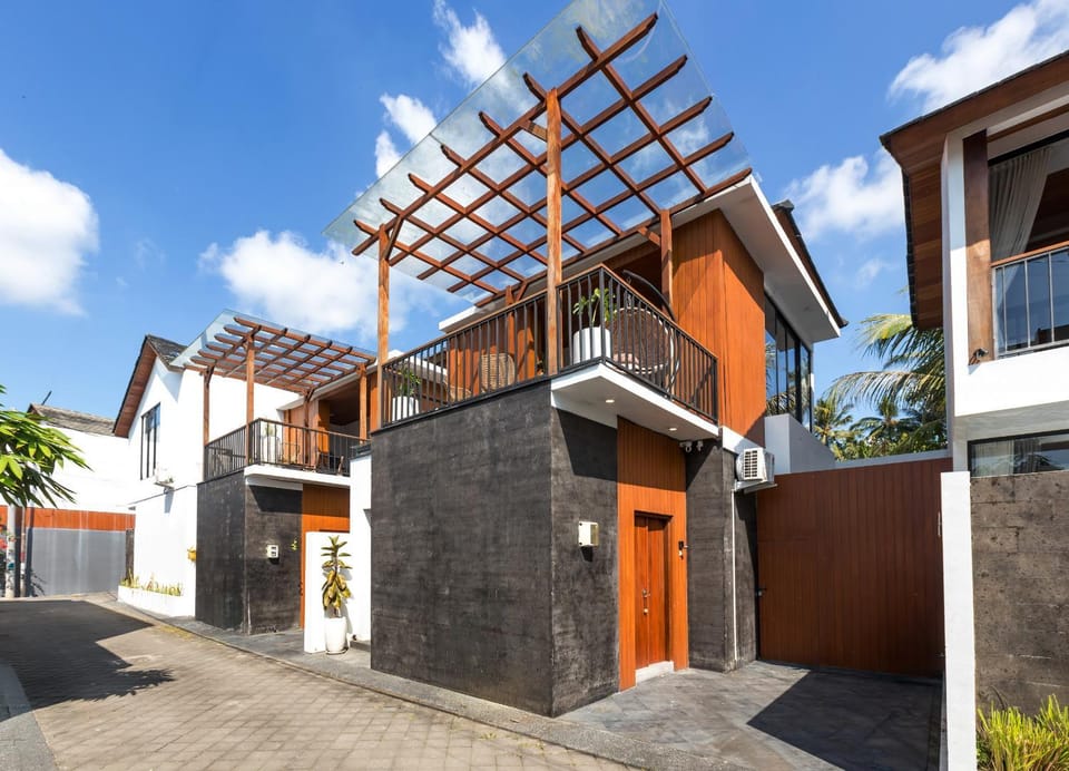 Two Bedroom Villa Balcony Bliss Ubud by SooBali Villa in Sukawati