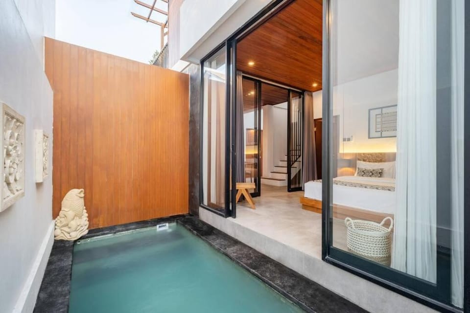Bed, Photo of the whole room, Bedroom, Pool view