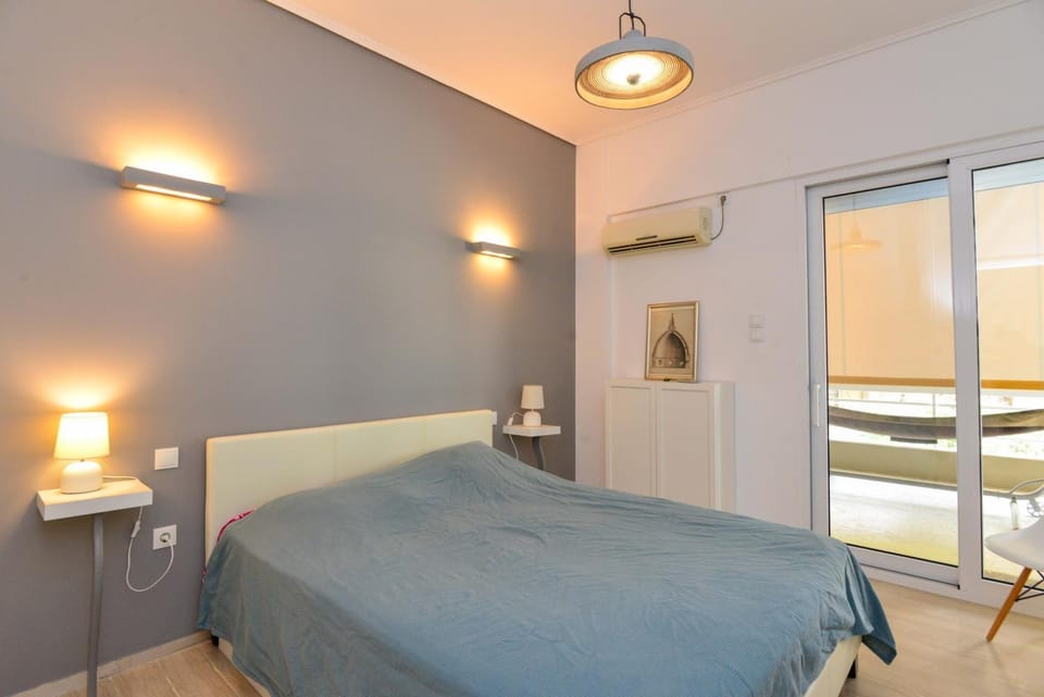 Bed, Photo of the whole room, Bedroom, air conditioner