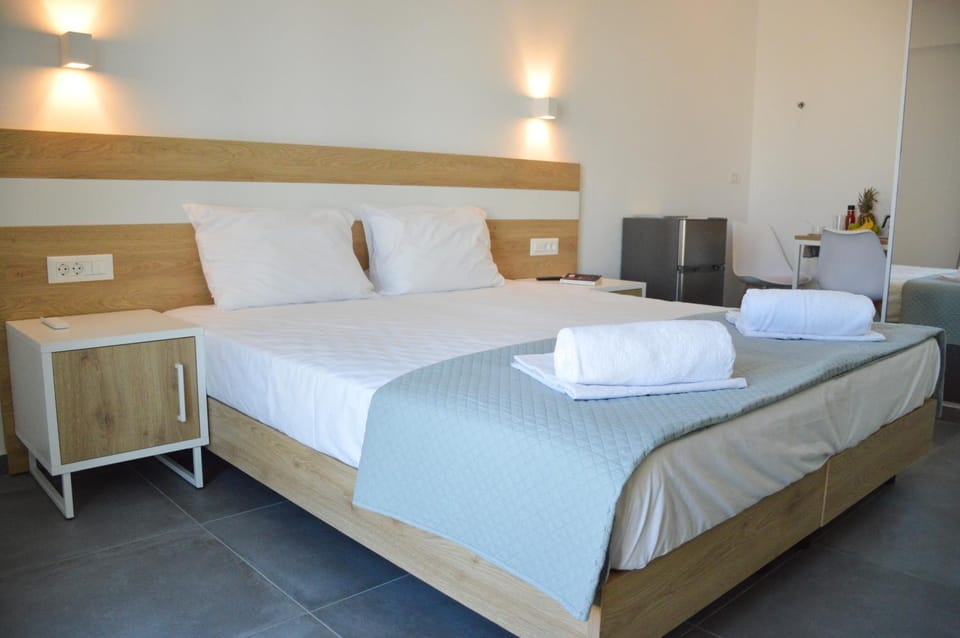 Orfeas Hotel in Pollonia