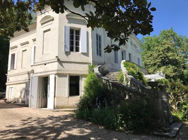 Chateau La Palue Close To Saint-Émilion Bed and Breakfast in Nouvelle-Aquitaine
