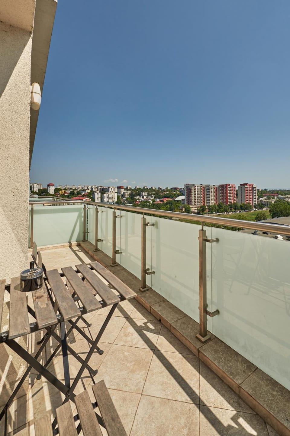 Natural landscape, View (from property/room), Balcony/Terrace, City view, River view