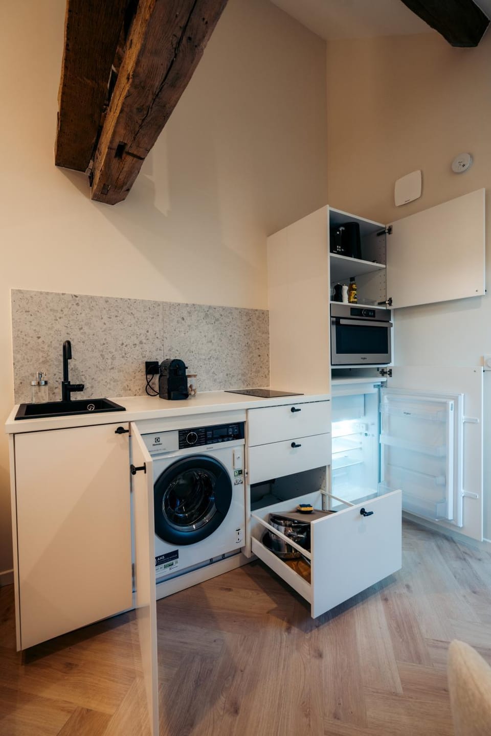 stove, washing machine, kitchen