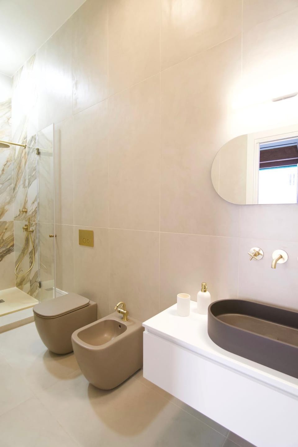 Shower, Bathroom, bidet