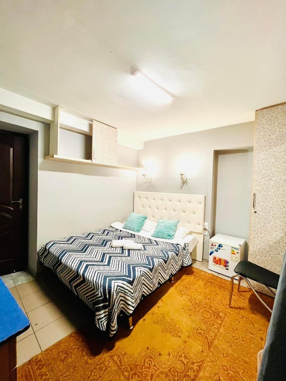 Bed, Photo of the whole room