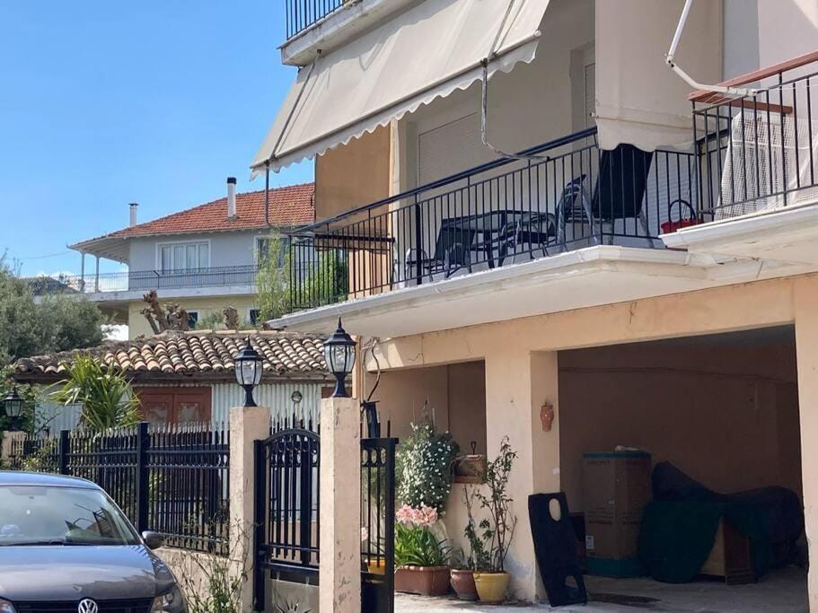 Property building, Balcony/Terrace