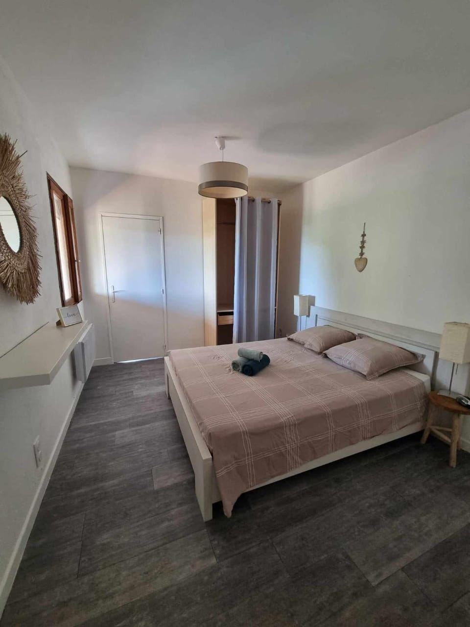Bed, Photo of the whole room, Bedroom, wardrobe