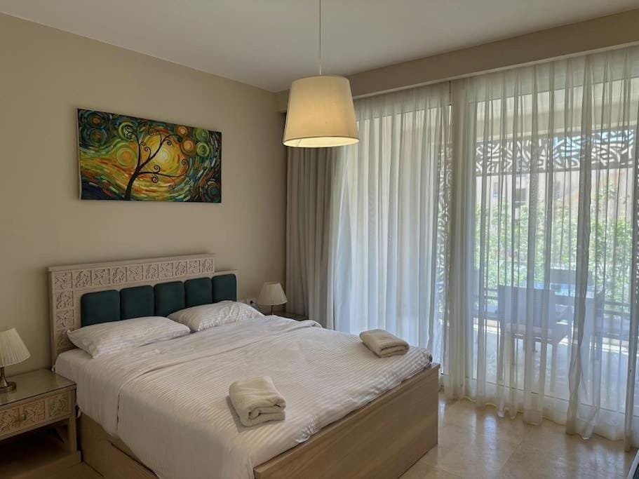 Marvelous 2BR - Free Beach Access and Pool Access In Mangroovy Apartment in Hurghada