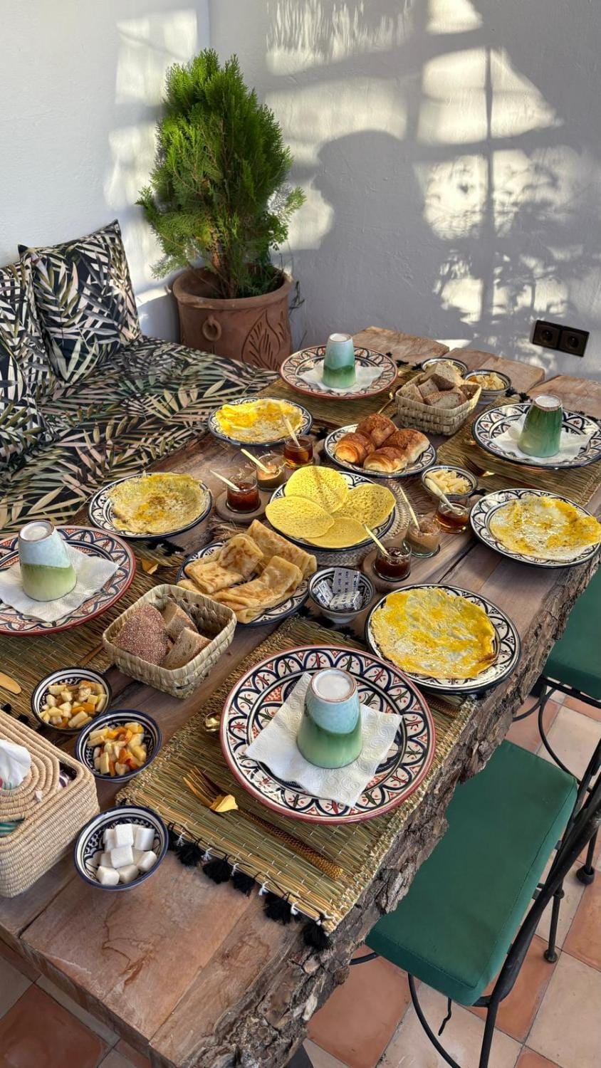 Restaurant/places to eat, Living room, Banquet/Function facilities, Seating area