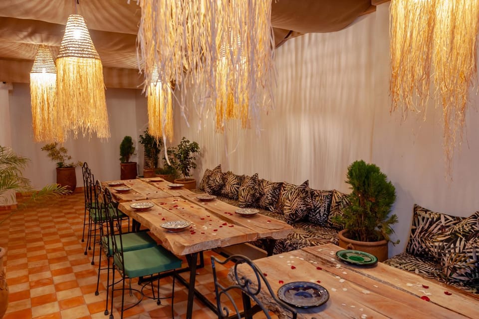 Patio, Restaurant/places to eat, Food and drinks