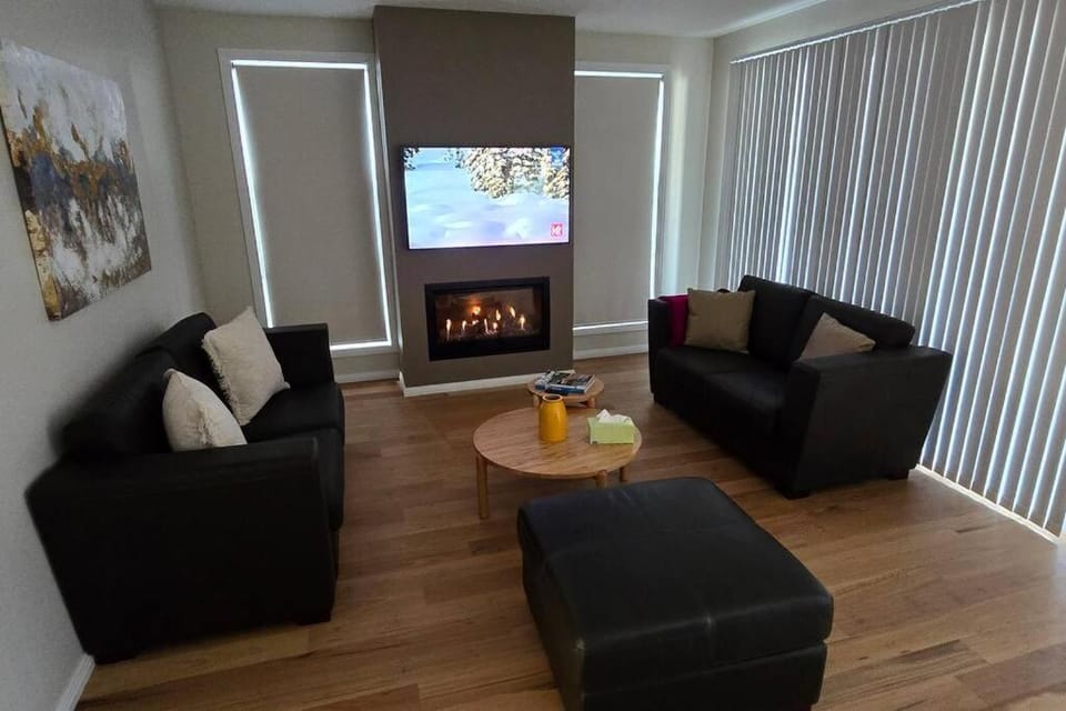Living room, Evening entertainment
