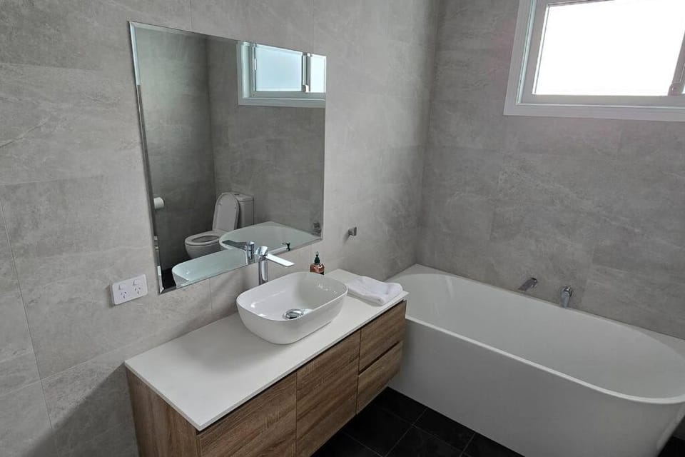 Magnolia Place House in Jindabyne