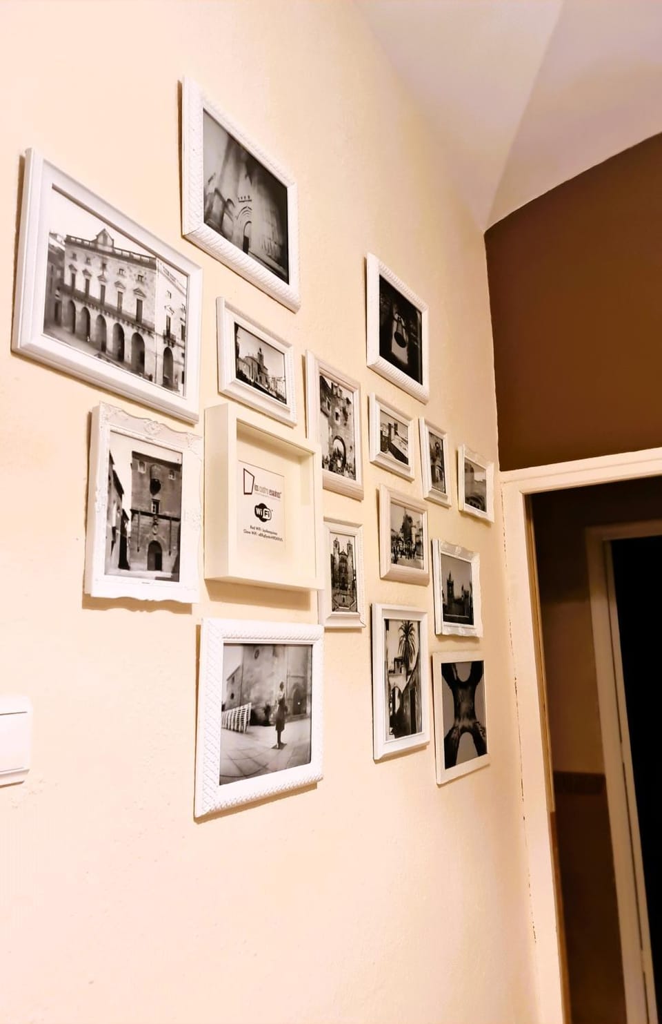 Living room, Decorative detail