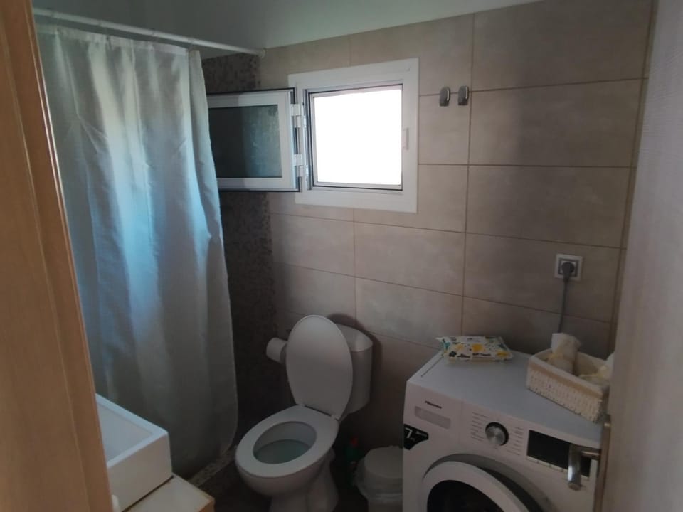 Shower, Bathroom, washing machine