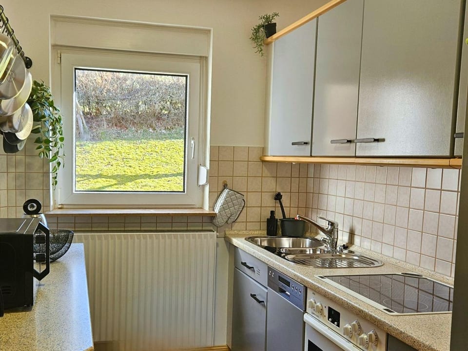 Kitchen or kitchenette, Photo of the whole room, kitchen, kitchen