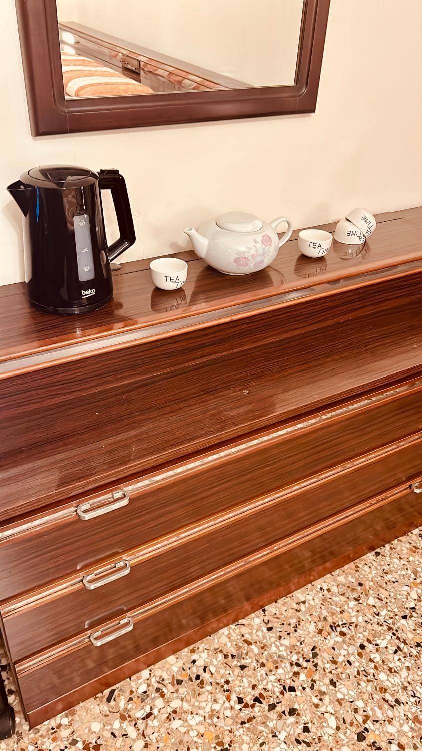 Coffee/tea facilities