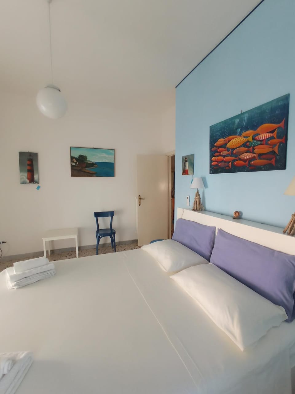 Bed, Decorative detail, Bedroom