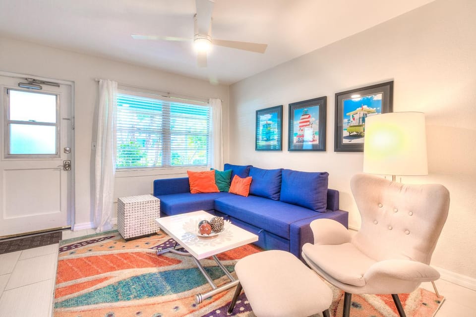 Tropic Terrace #21 - Beachfront Rental Resort in Treasure Island