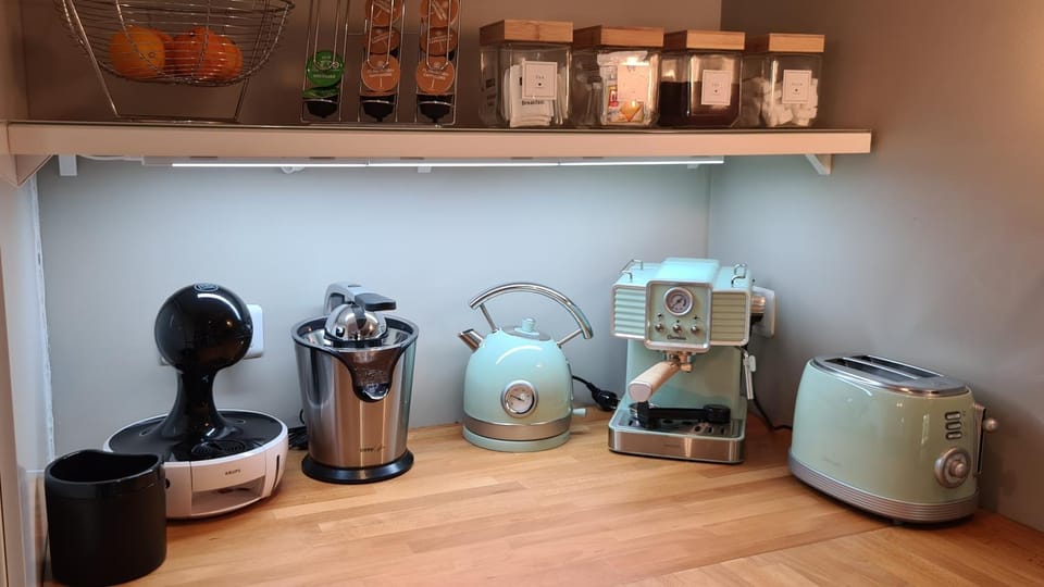 Coffee/tea facilities, Kitchen or kitchenette, toaster