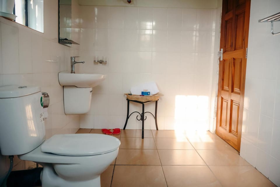 Shower, bidet