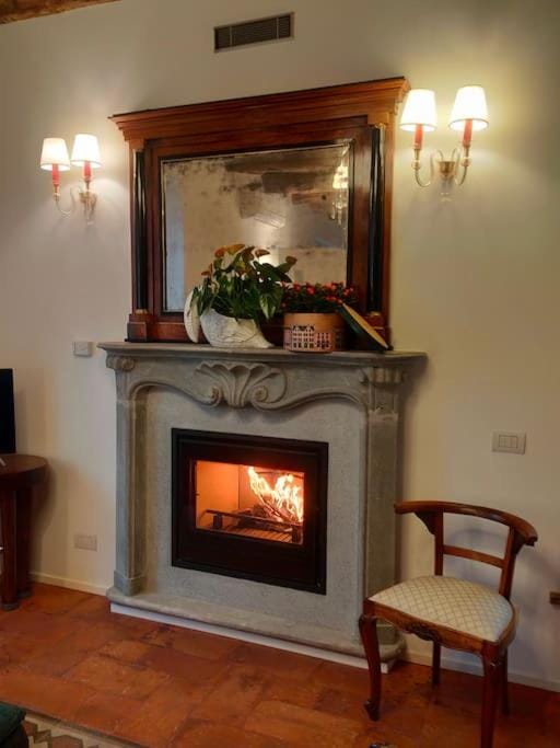 Il Monsignore - Finnish WoodenJacuzzi and Stunning Lake Views Apartment in Cernobbio