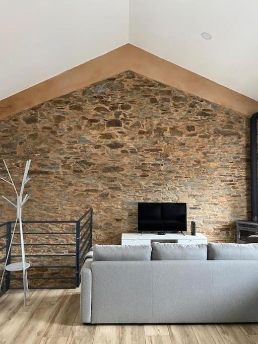 Lugar da Borralheira House in Extremadura, Spain
