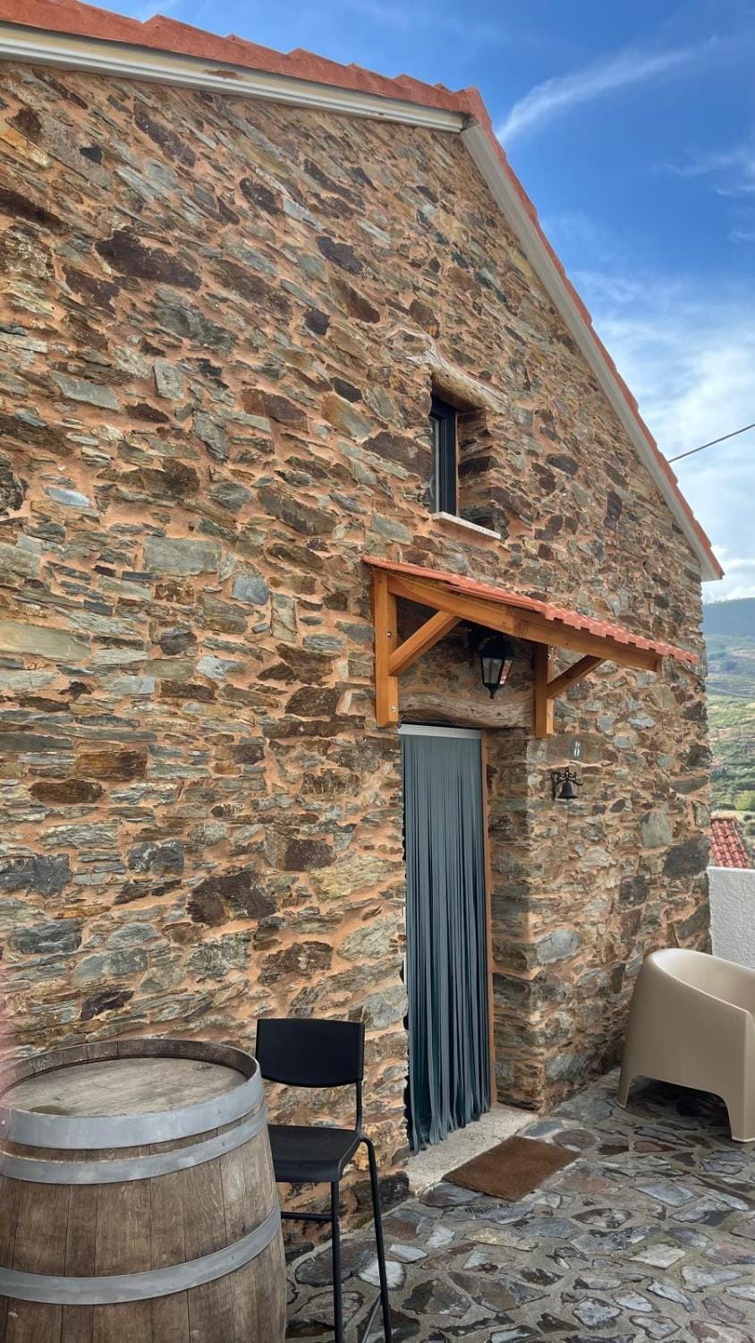 Lugar da Borralheira House in Extremadura, Spain