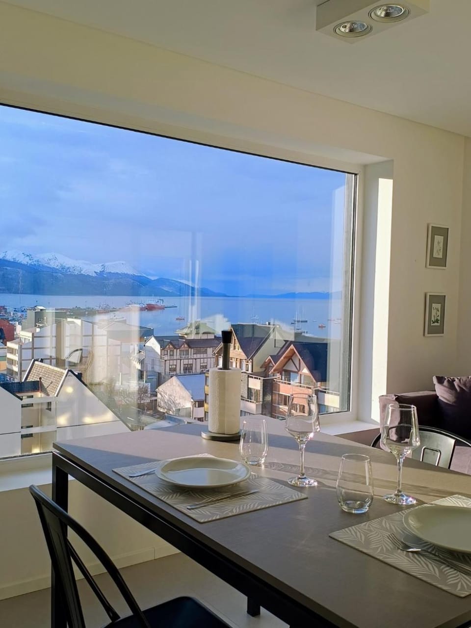 Natural landscape, Living room, Seating area, Dining area, Mountain view, Sea view