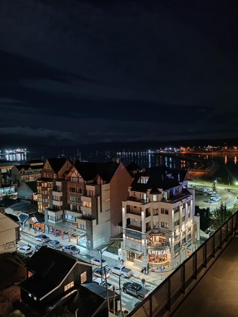 City view, Sea view, Street view