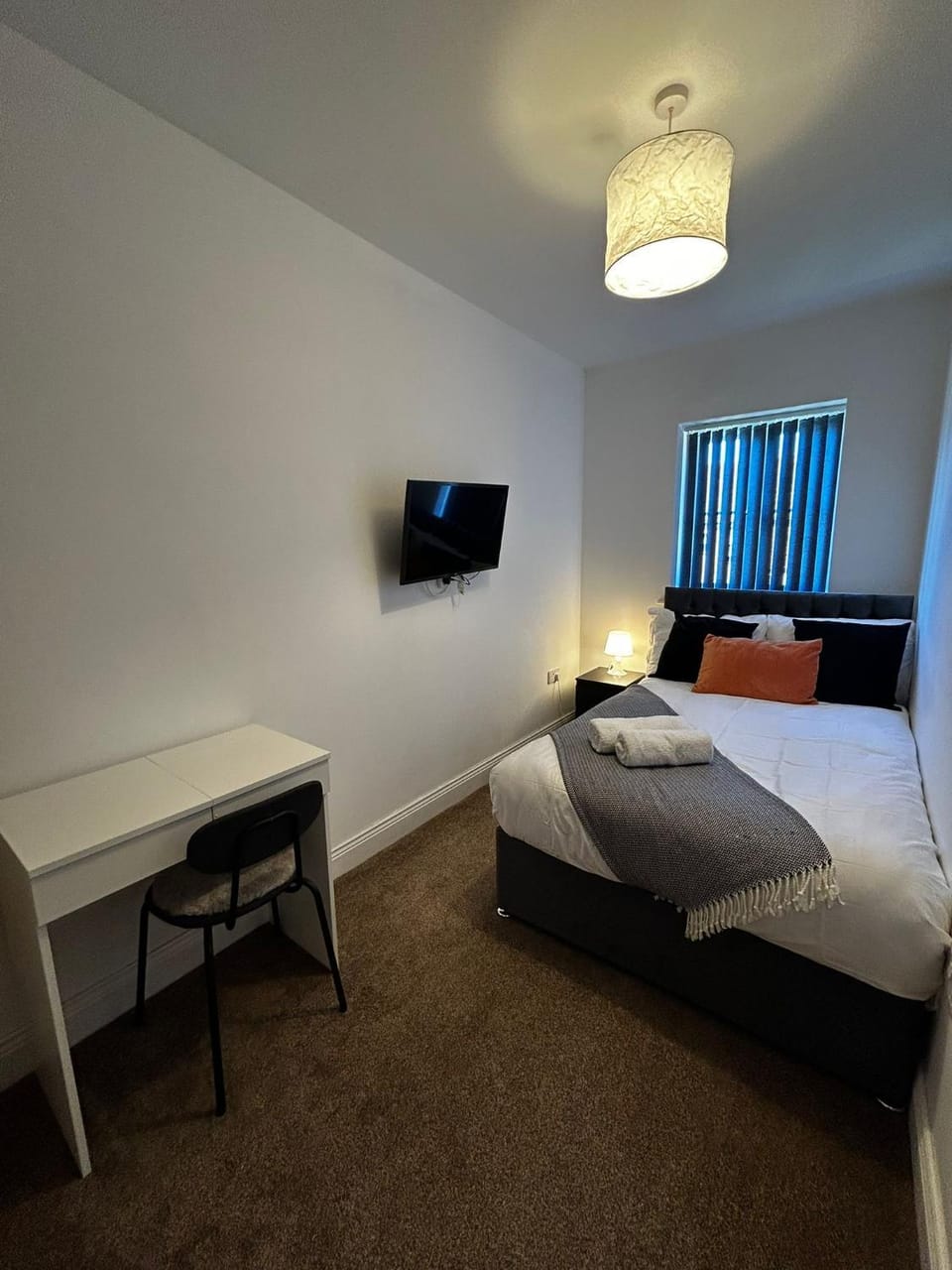 Durham, Free Parking, Central - Modern House Vacation rental in Durham