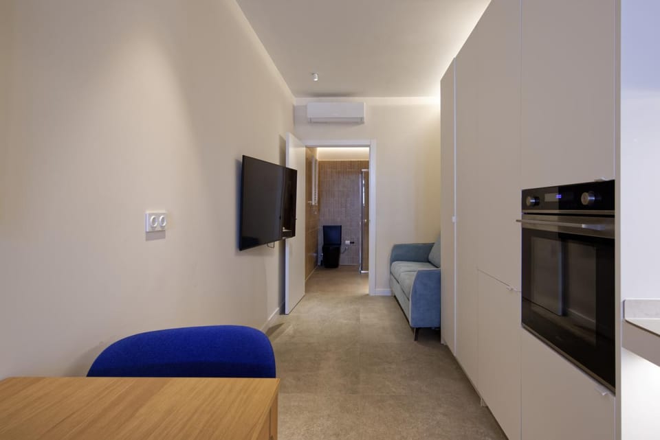 Communal lounge/ TV room, Living room