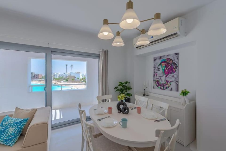 Elegant 3BR on Swan Lake Crystal Lagoon at Elgouna Families Only Apartment in Hurghada