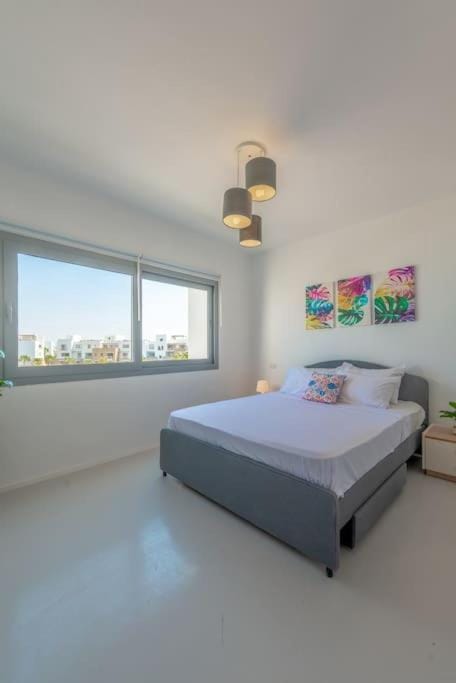 Elegant 3BR on Swan Lake Crystal Lagoon at Elgouna Families Only Apartment in Hurghada